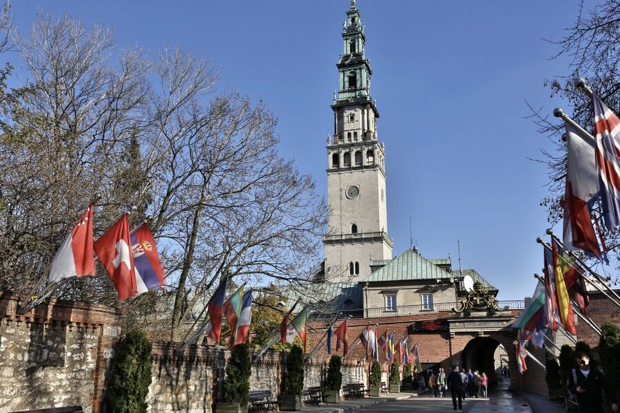 From Krakow: Czestochowa - The Black Madonna - Who should book this Czestochowa day trip?