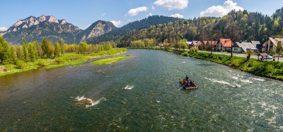 From Krakow: Dunajec River Rafting with Thermal Baths option - Rain, cold, and the right day to go