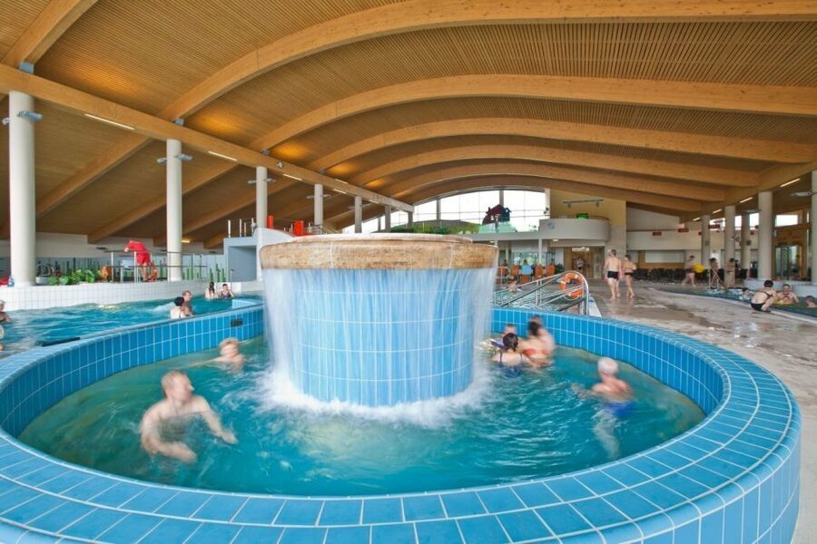 From Krakow: Dunajec River Rafting with Thermal Baths option - The good and bad of the English guidance