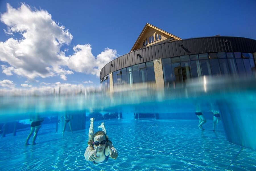 From Krakow: Full-Day Chocholowska Thermal Bath Tour - What the $114 price buys you