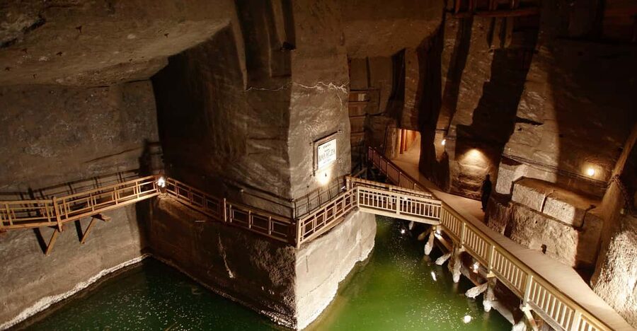 From Krakow: Salt Mine Guided Tour with hotel pick up - Key points to know