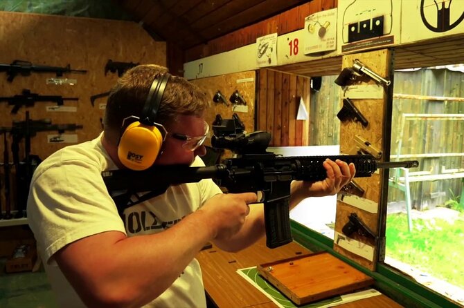 From Krakow: Shooting Range with transfer (hotel pick up) - What happens at Big Gun range