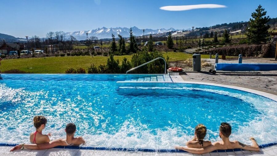 From Kraków; to Białka Thermal Baths private tour - Food, drinks, and time away from the water