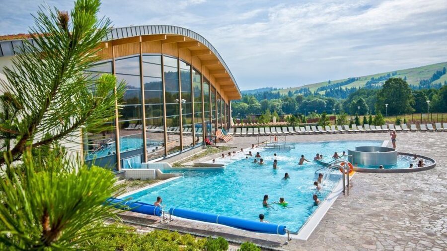 From Kraków; to Białka Thermal Baths private tour - A guide who can make the road time useful