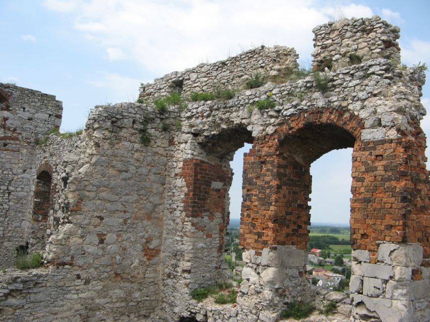 From Krakow: Trail of the Eagles’ Nests Day Tour - Mirów and Bobolice side by side