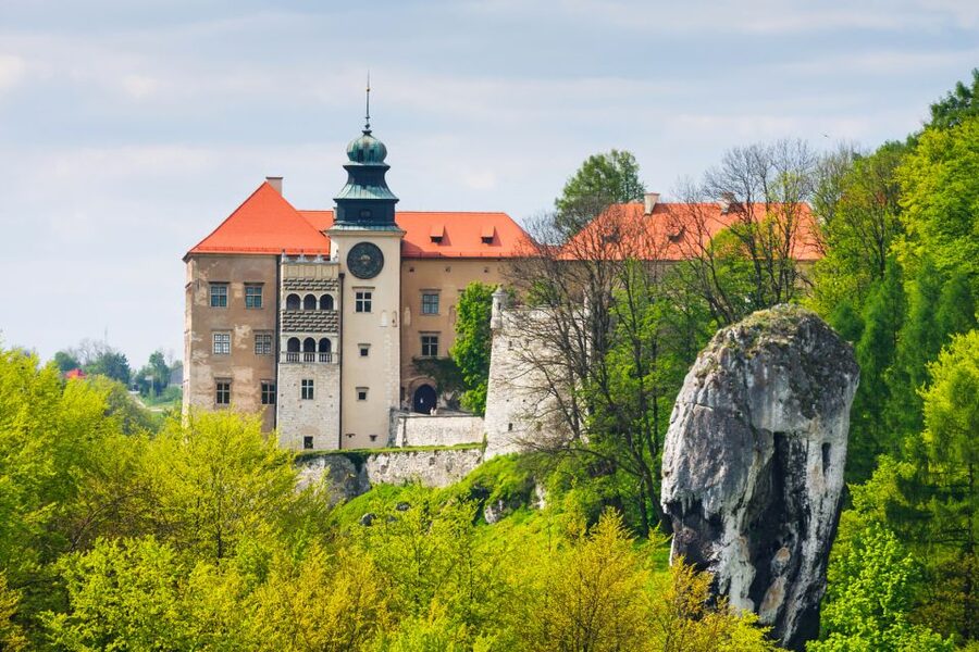 From Krakow: Trail of the Eagles’ Nests Day Tour - Leaving Krakow at 9:00 AM