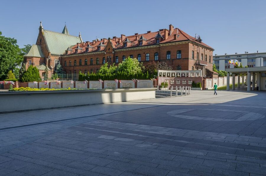 From Krakow: Wadowice & Sanctuary of Divine Mercy Tour - The drive to Wadowice