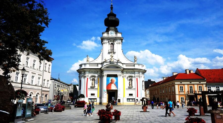 From Krakow: Wadowice & Sanctuary of Divine Mercy Tour - Inside the John Paul II Family Home Museum
