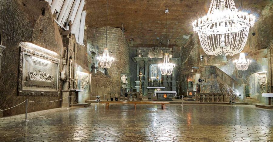 From Krakow: Wieliczka Salt Mine Guided Tour - Twenty chambers, four chapels, and underground lakes
