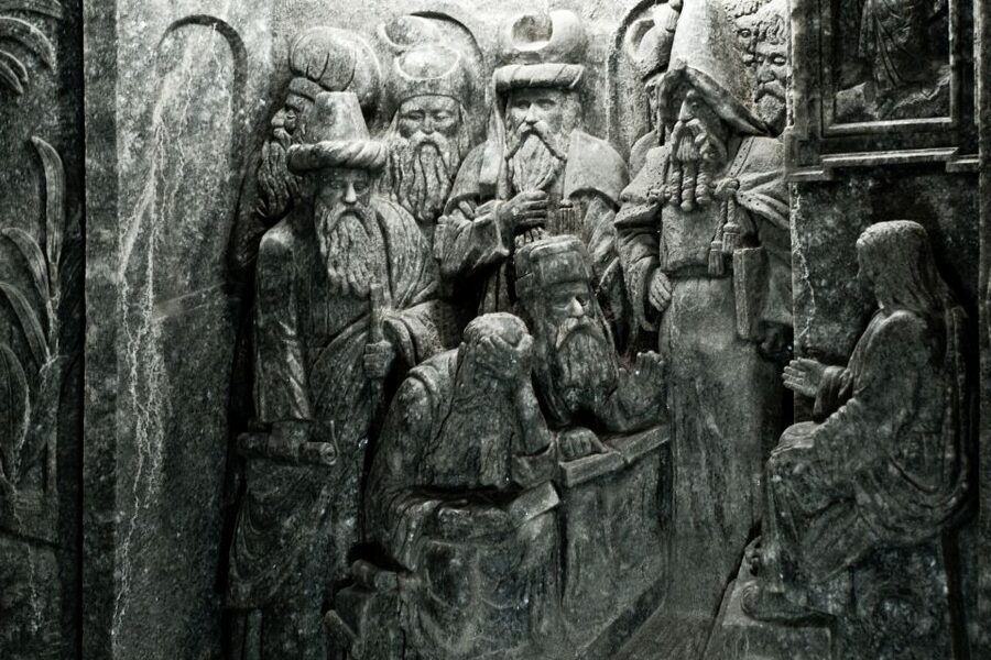 From Krakow: Wieliczka Salt Mine Half-Day Guided Tour - Going down into the mine