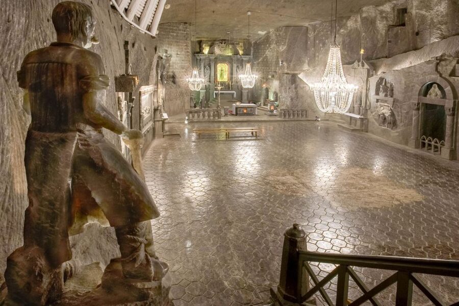 From Krakow: Wieliczka Salt Mine Tour - Practical ways to make the visit easier