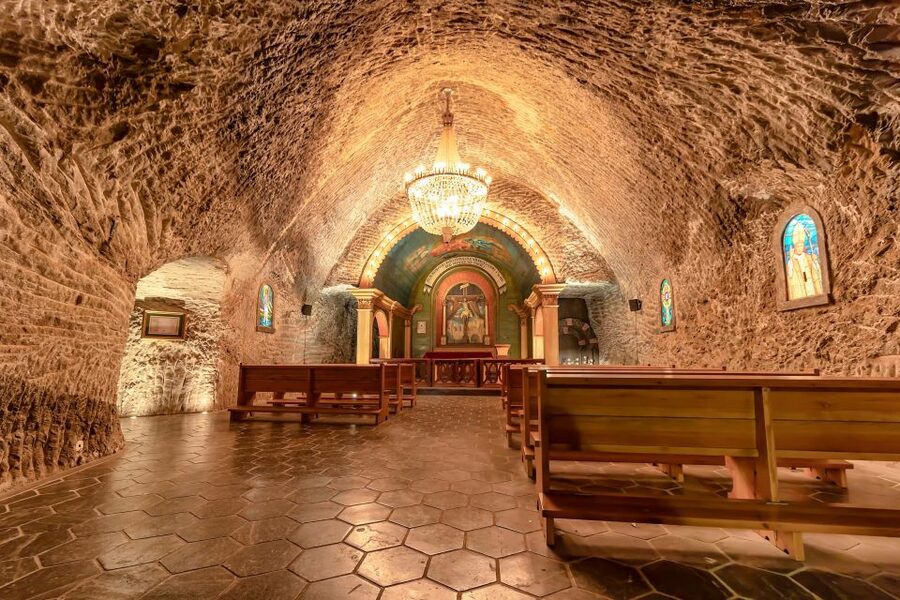 From Krakow: Wieliczka Salt Mine Tour & Skip the Line Ticket - Entering the mine at 135 meters below ground