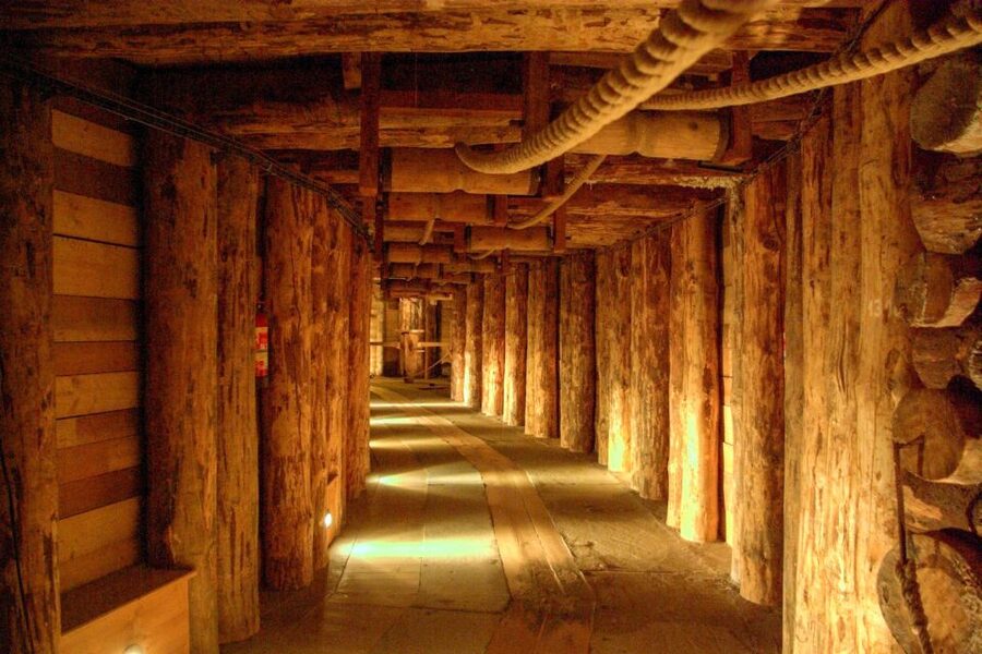 From Krakow: Wieliczka Salt Mine Tour with Hotel Pickup - Why the Wieliczka Salt Mine is worth your half-day