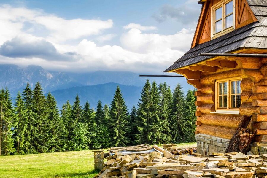 From Krakow: Zakopane Tour with Gubalowka Funicular & Museum - The highlander cottage and a taste of oscypek