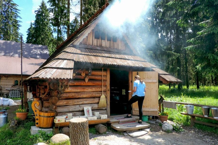 From Krakow: Zakopane Tour with Gubalowka Funicular & Museum - The two-hour ride from Krakow