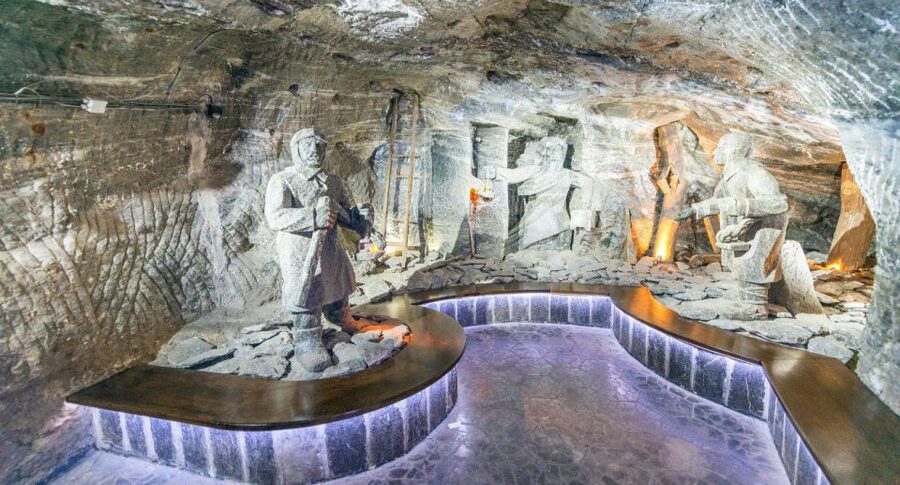 From Warsaw: Guided Tour to Wieliczka Salt Mine and Krakow - Languages, tickets, and practical planning