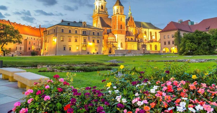 From Warsaw: Krakow Sightseeing Tour by Express Train - A practical plan for the day