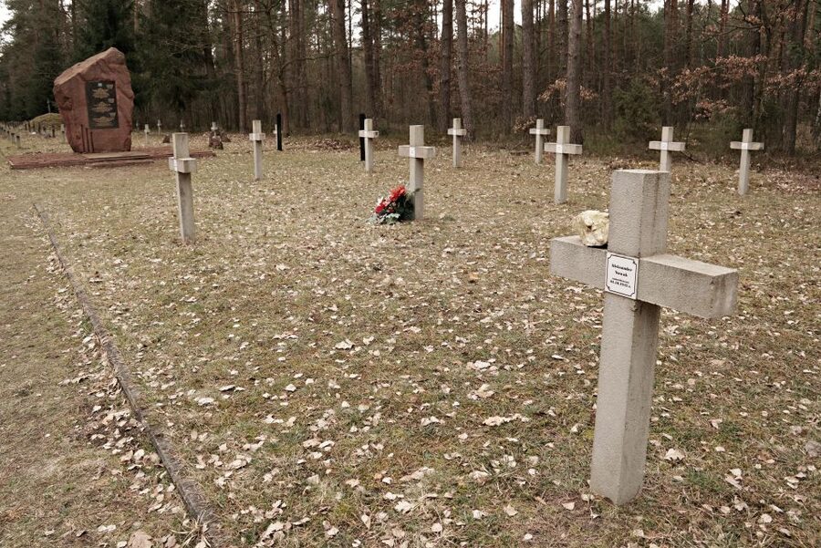 From Warsaw: Treblinka Camp 6-Hour Private Tour - Treblinka II and the symbolic railway ramp