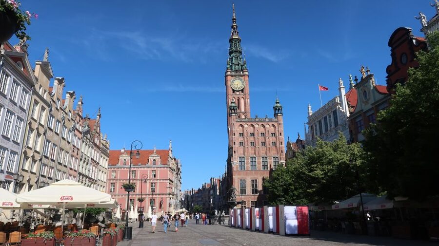 Gdansk and Stutthof Concentration Camp Private Tour - Should you book the Gdansk and Stutthof private tour?