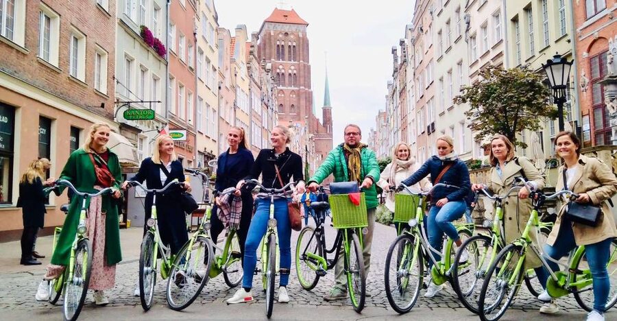 Gdansk: Basic Bike Tour - Why the local guide matters here