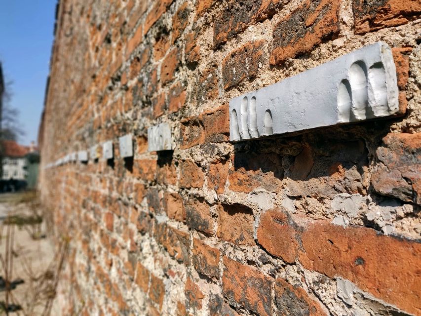 Gdańsk City Sights & History Guided Walking Tour in English - Starting at the Golden Gate with Gdańsk’s past in view