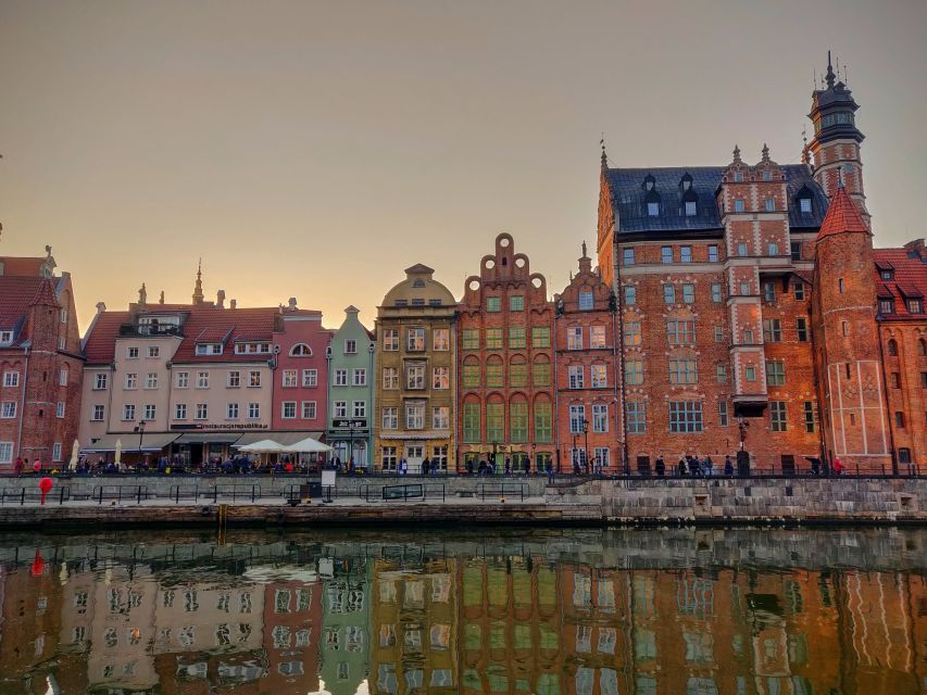 Gdańsk City Sights & History Guided Walking Tour in English - Long Market and Neptune’s watchful fountain