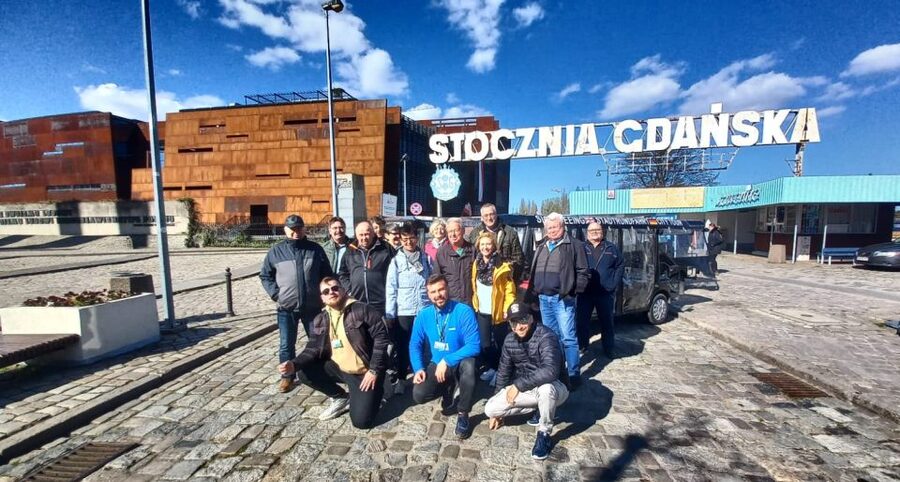 Gdansk: City Sightseeing Tour by Golf Cart/Buggy Guided Tour - Who should book this Gdansk tour?