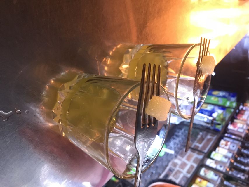 Gdansk: Daily Vodka Tasting Tour - Six drinks, from white vodka to Goldwasser