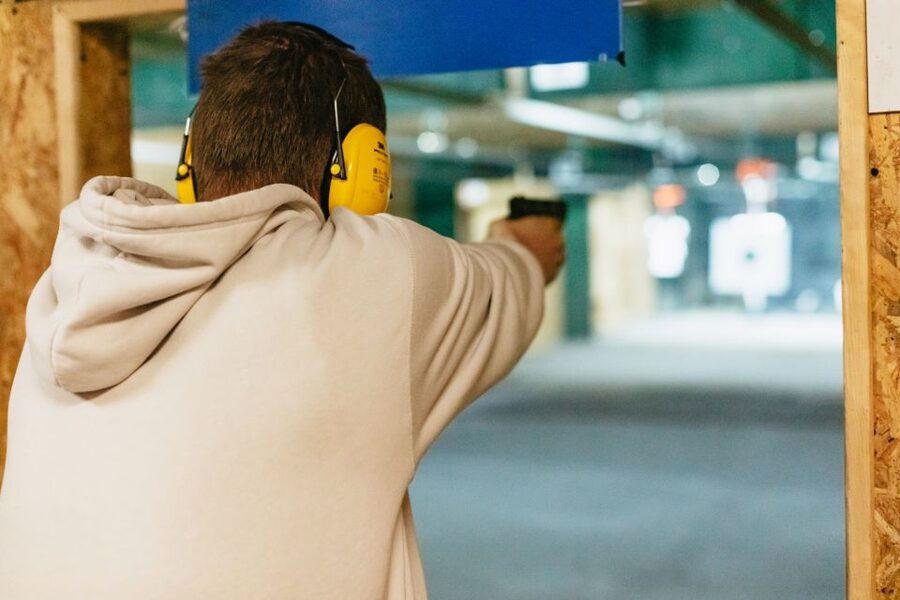 Gdańsk: Extreme Gun Shooting Experience with Transfers - FAQ