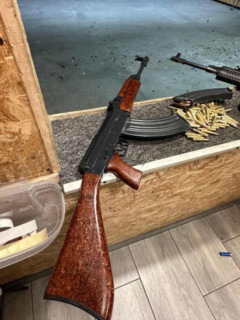 Gdansk: Firearm Shooting Experience with Instructor - The automatic mode option