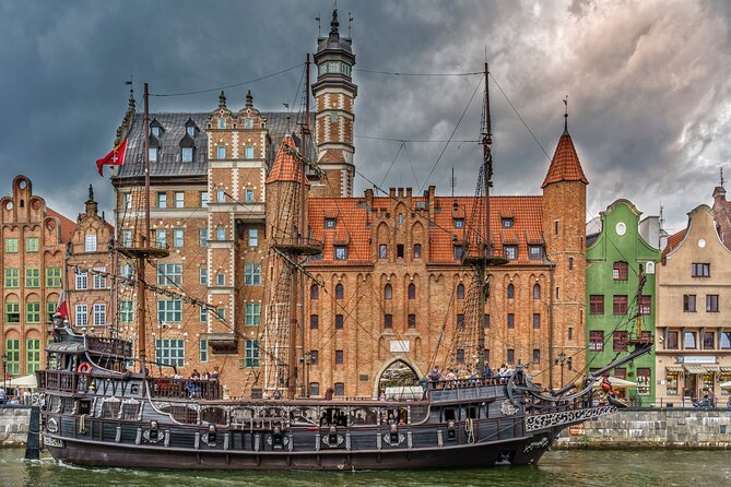 Gdansk Food and Sightseeing Tour with Bart - The best time to take the tour