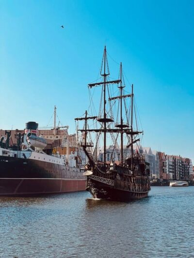 Guided Round-Trip Cruise to Westerplatte