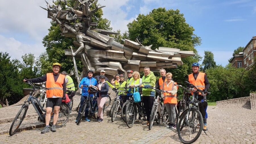 Gdańsk: Highlights Bike Tour - Ołowianka and the Motława waterfront