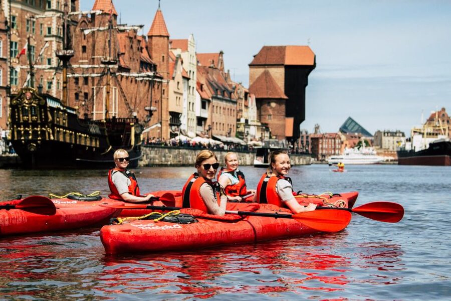 Gdańsk: Islands and Canals Private Kayak Tour - Starting at Dokowa 1 and getting ready