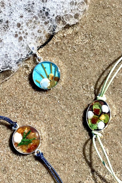 Gdansk: Jewelry Making Workshop with Amber - The final fitting and your finished souvenir