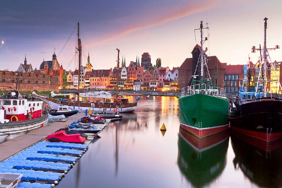 Gdansk: Jewish Heritage Guided Private Walking Tour - Who will get the most from this tour?