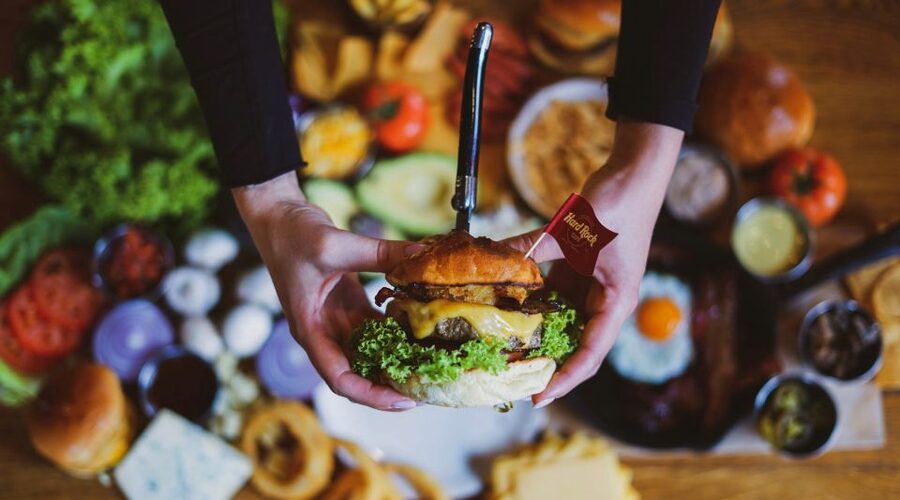 Gdansk: Legendary Burger and Zywiec Beer at Hard Rock Cafe - Ordering the Legendary Burger