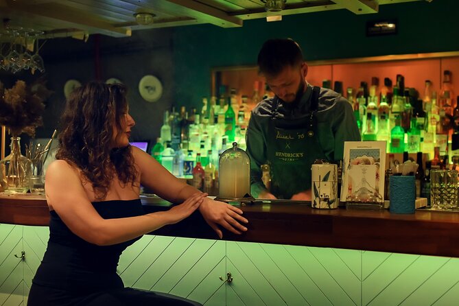 Gdansk Legends & Cocktails Tour: Historic Tales and Tasting - Key points at a glance