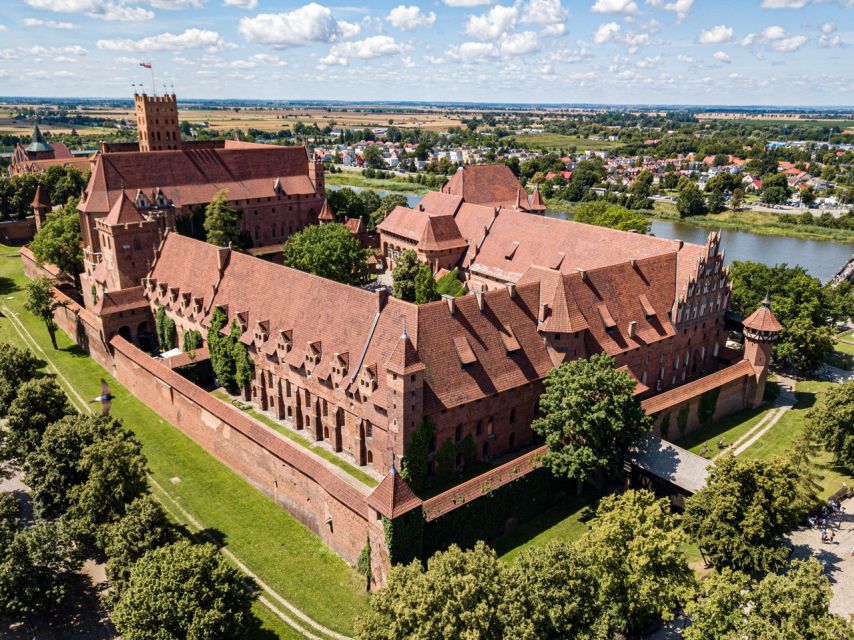 Gdansk: Malbork Castle & Westerplatte Tour with Local Lunch - FAQ