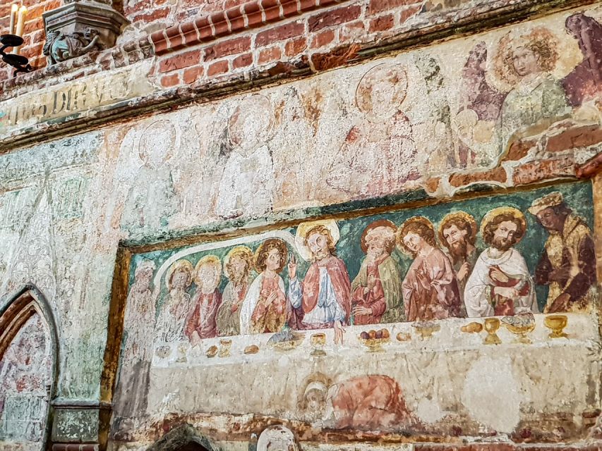 Gdansk: Malbork Castle & Westerplatte Tour with Local Lunch - Should you book the Malbork and Westerplatte tour?