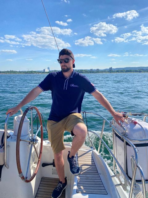 Gdańsk: Motlawa and Port yacht cruise with Welcome Drink - FAQ