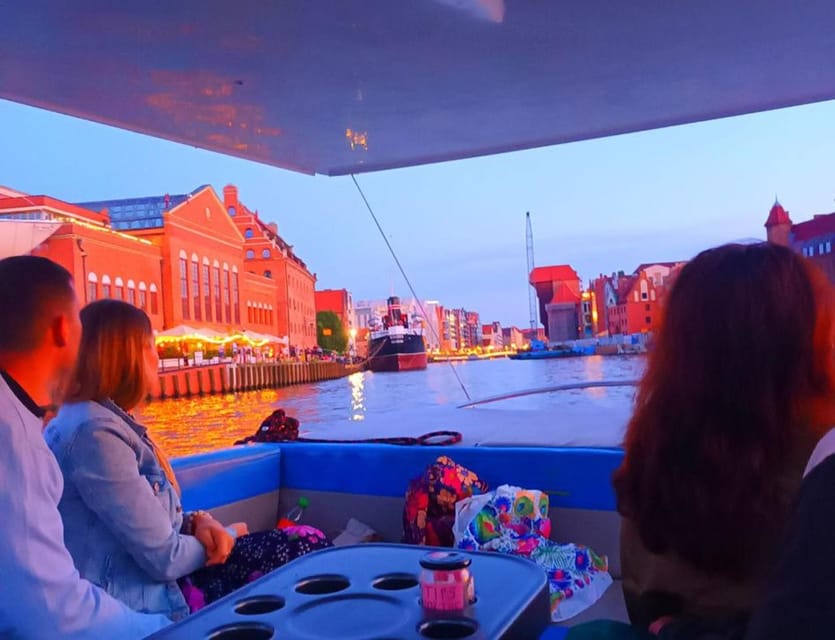 Gdańsk: Motława River Eco Cruise at Sunset with Prosecco - Who should book this cruise?