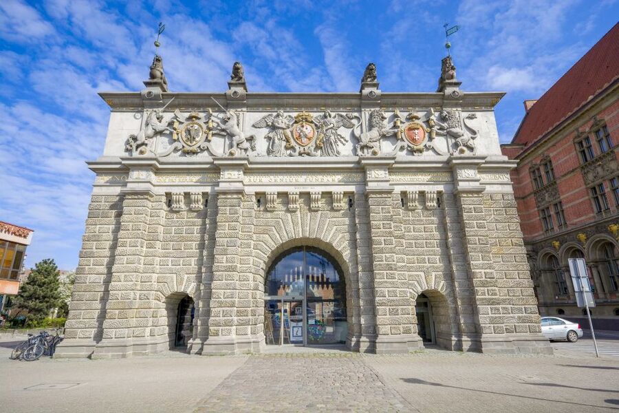 Gdansk Old Town 2-Hour Walking Tour - The Great Armoury and Renaissance design