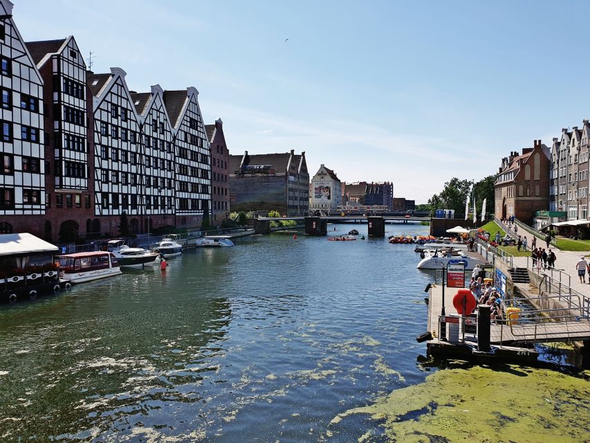 Gdansk Old Town Half-Day Private Walking Tour - Guides, languages, and the private format