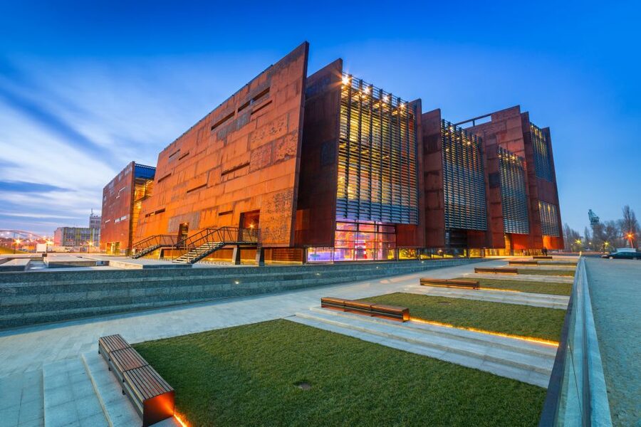 Gdansk: Private Communism Tour with Solidarity Center Museum - Who should take this Gdansk tour?