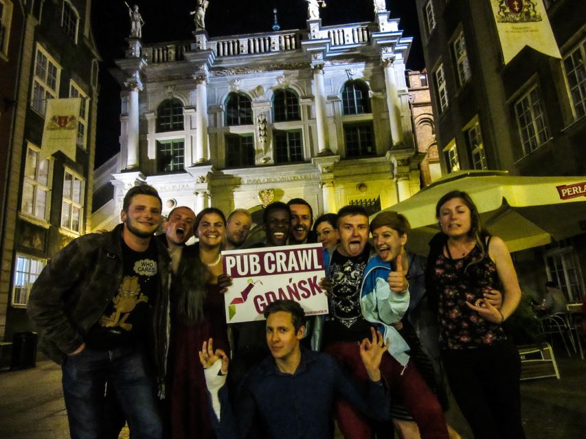 Gdansk: Pub Crawl with Complimentary Drinks - Starting beneath Neptune’s Fountain