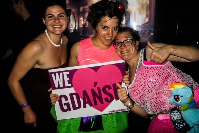 Gdansk: Pub Crawl with Free Drinks - What this Gdansk night is really about