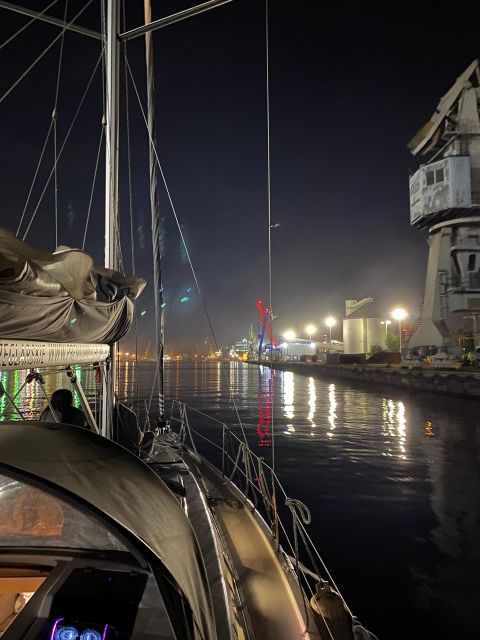 Gdansk: Scenic Evening Yacht Cruise with Welcome Drink - Should you book it?