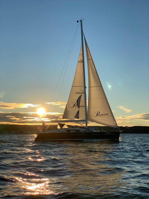 Gdańsk: Scenic Sunset Cruise with Welcome Drink - How much value do you get for $43?