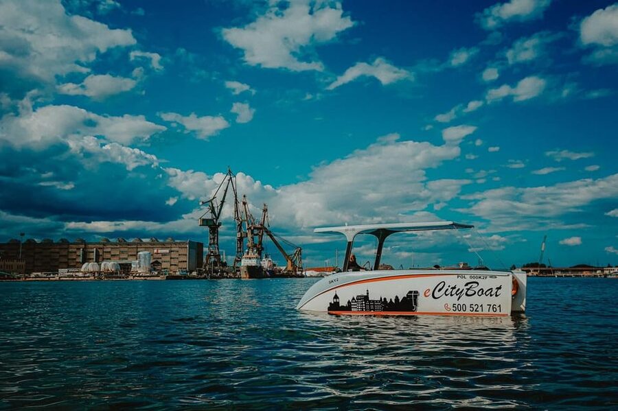 Gdańsk: Sightseeing EcoCruise around the Old Town of Gdansk - Granary Island and the working port